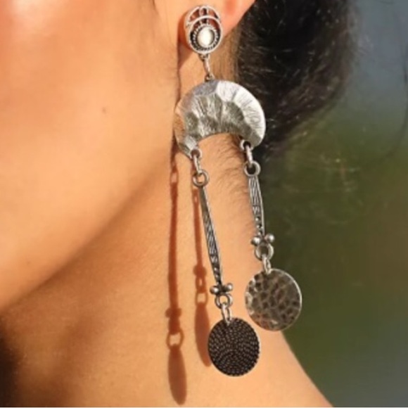NEW Free People Back to Brooklyn earrings - Picture 3 of 8